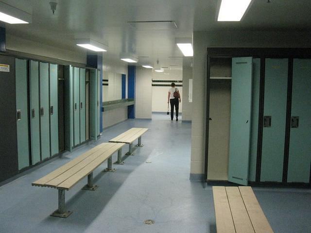 GSH pool - girls locker room