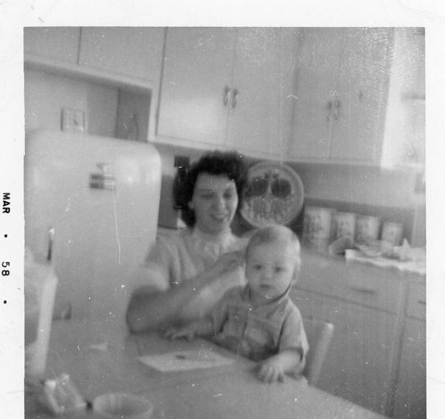 24 Esquimalt Shilo kitchen - Mom and Rick