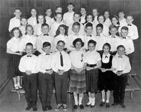 GR6 Choir in 1960 at the Brandon Music Festival.